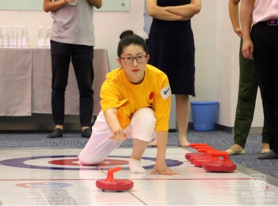 2022冬奧季，核舟體驗(yàn)這款高雅時(shí)尚的冰壺團(tuán)建項(xiàng)目你要了解一下